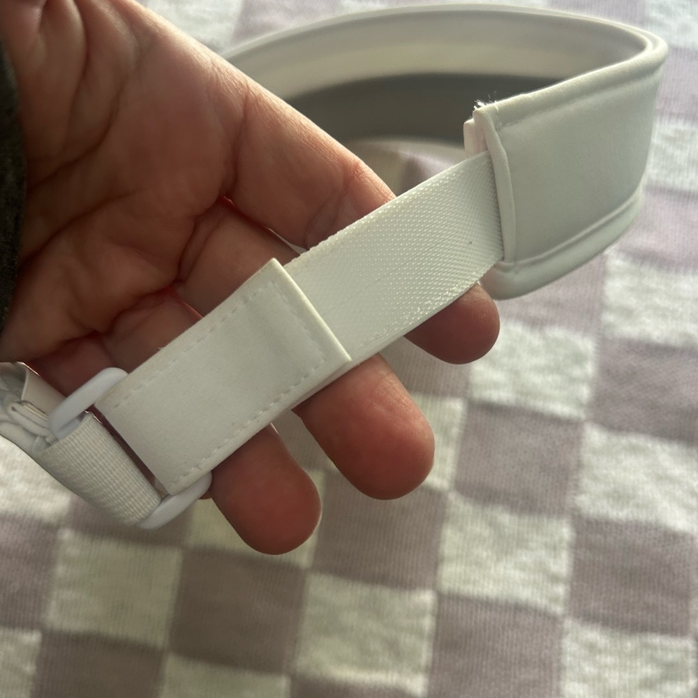 Alo Performance Eclipse White Visor - image 6